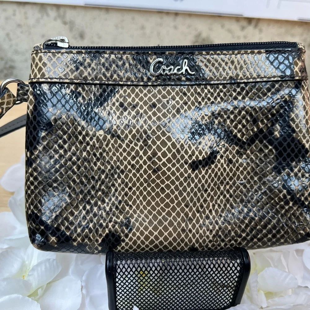 Coach Madison Python-Embossed Leather Wristlet. Madison and Kristin collection - Picture 2 of 6